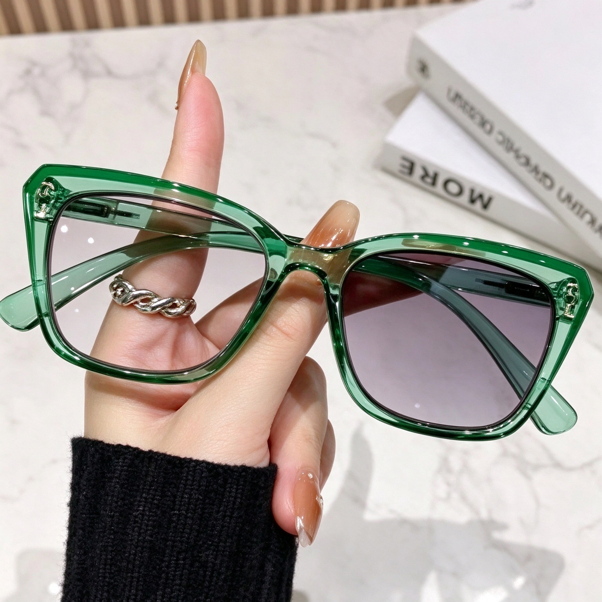Progressive Photochromic Readers for Women, Pink Square Multifocal Reading Glasses 🕶️